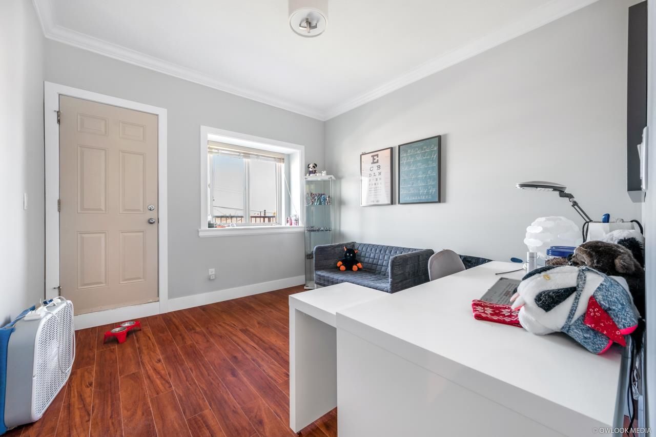 Listing Image 18