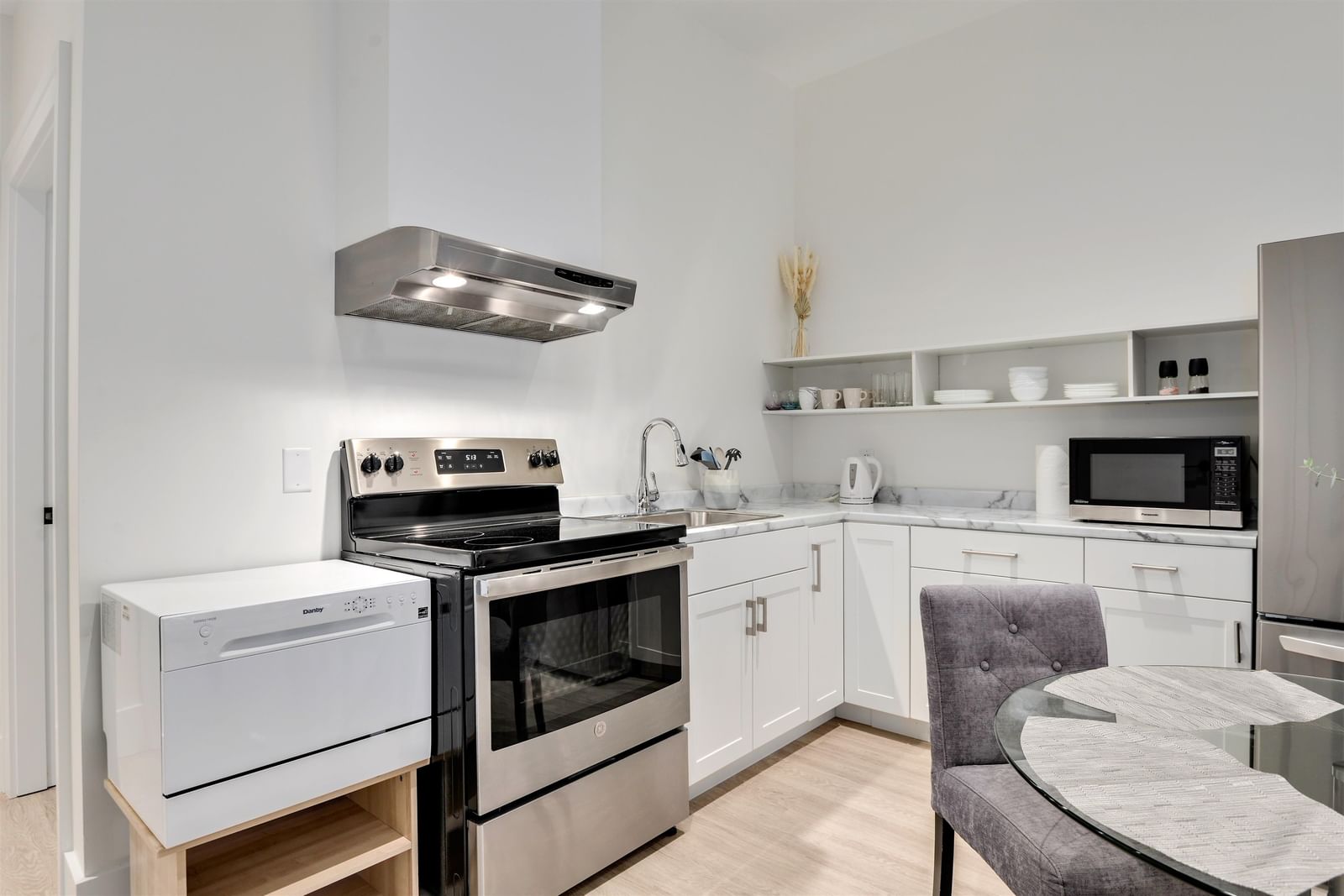 Listing Image 21
