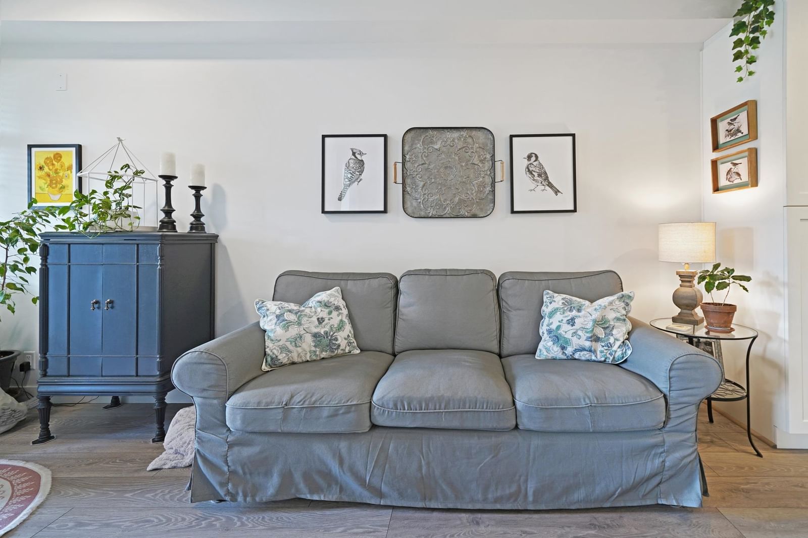 Listing Image 11