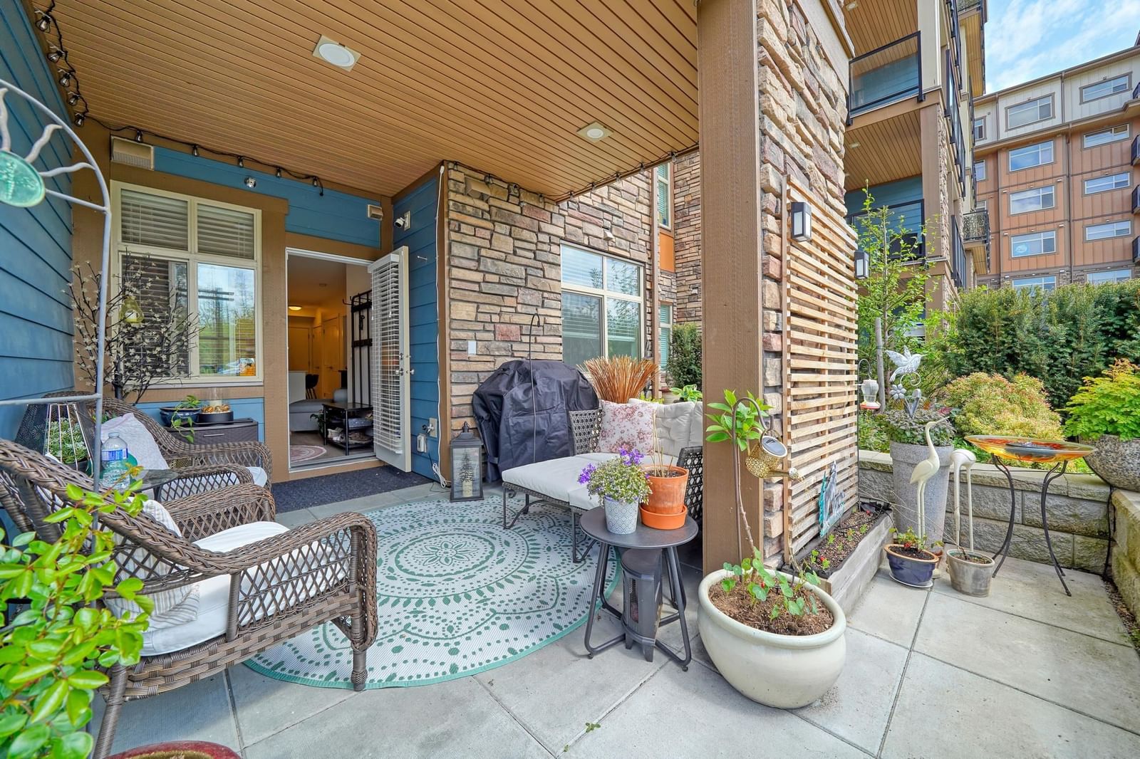 Listing Image 16