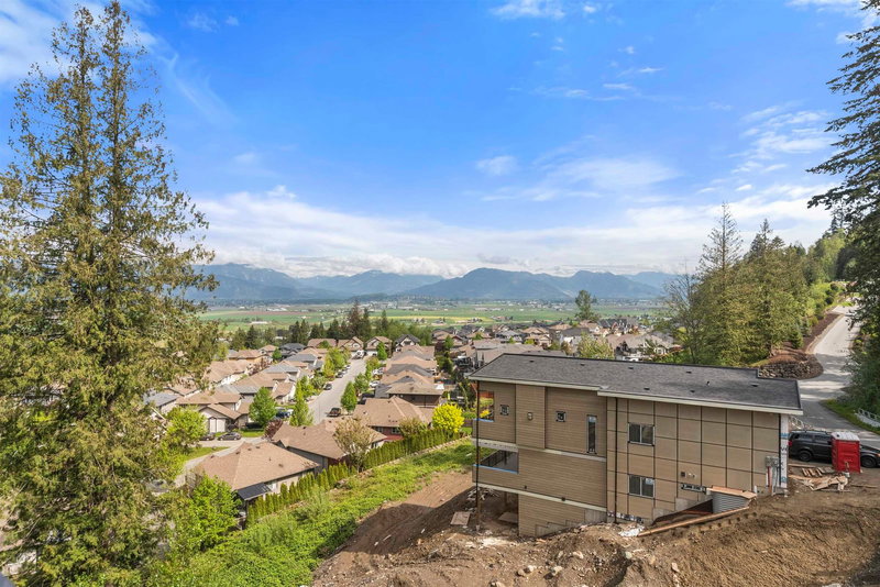 4 - 5988 Lindeman Street, Chilliwack, V2R 0R9 | Image 2