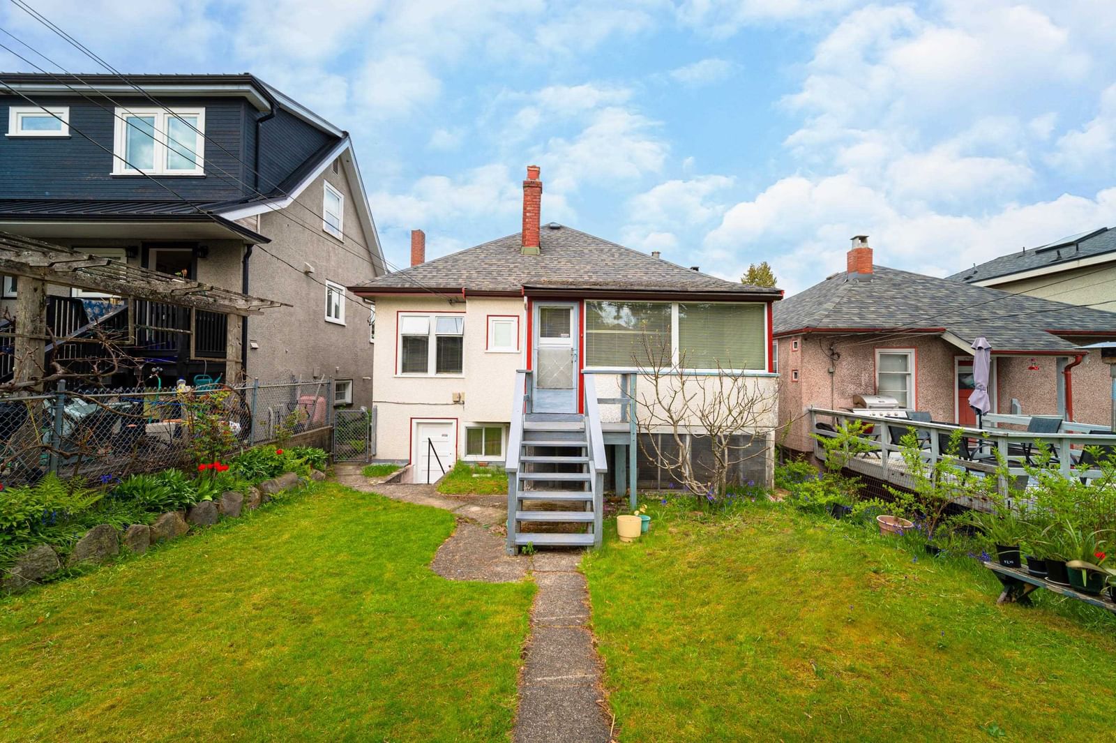 Listing Image 15