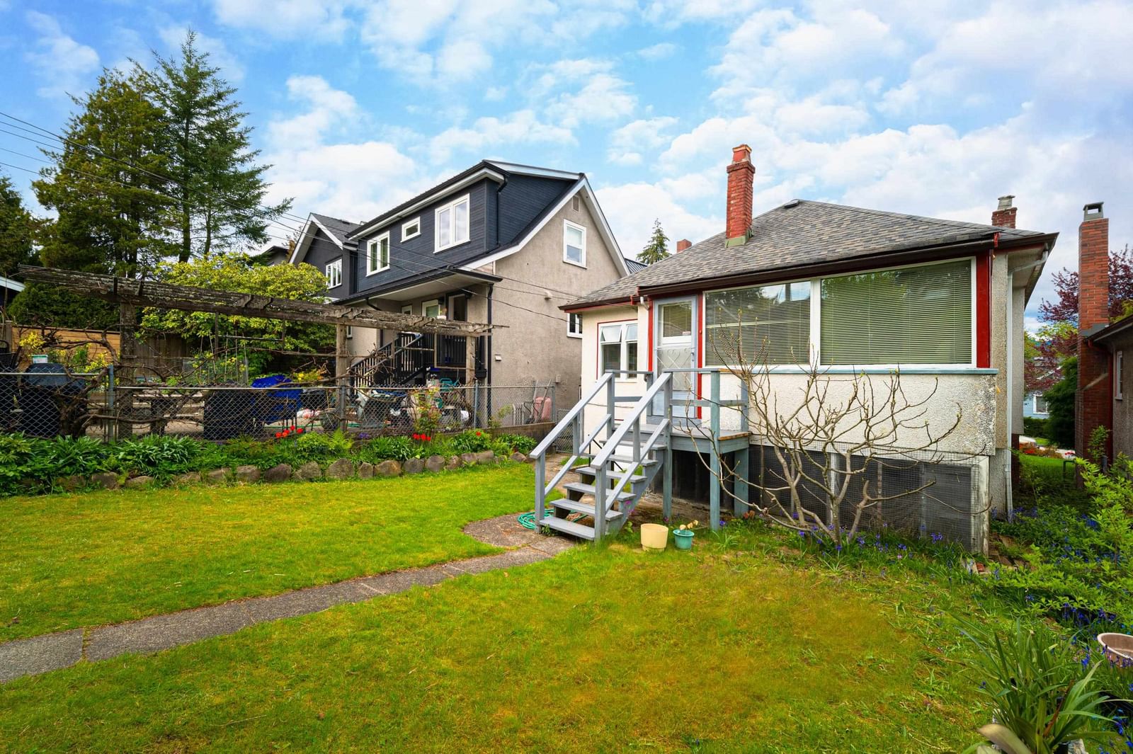 Listing Image 17