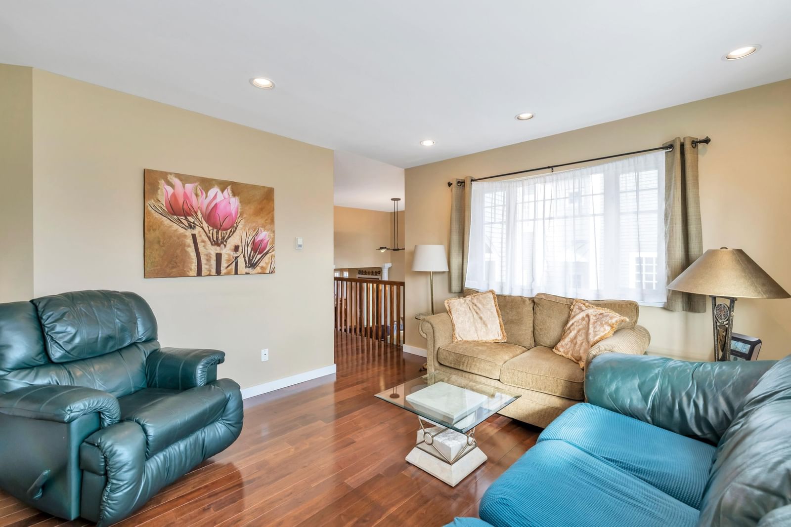 Listing Image 19