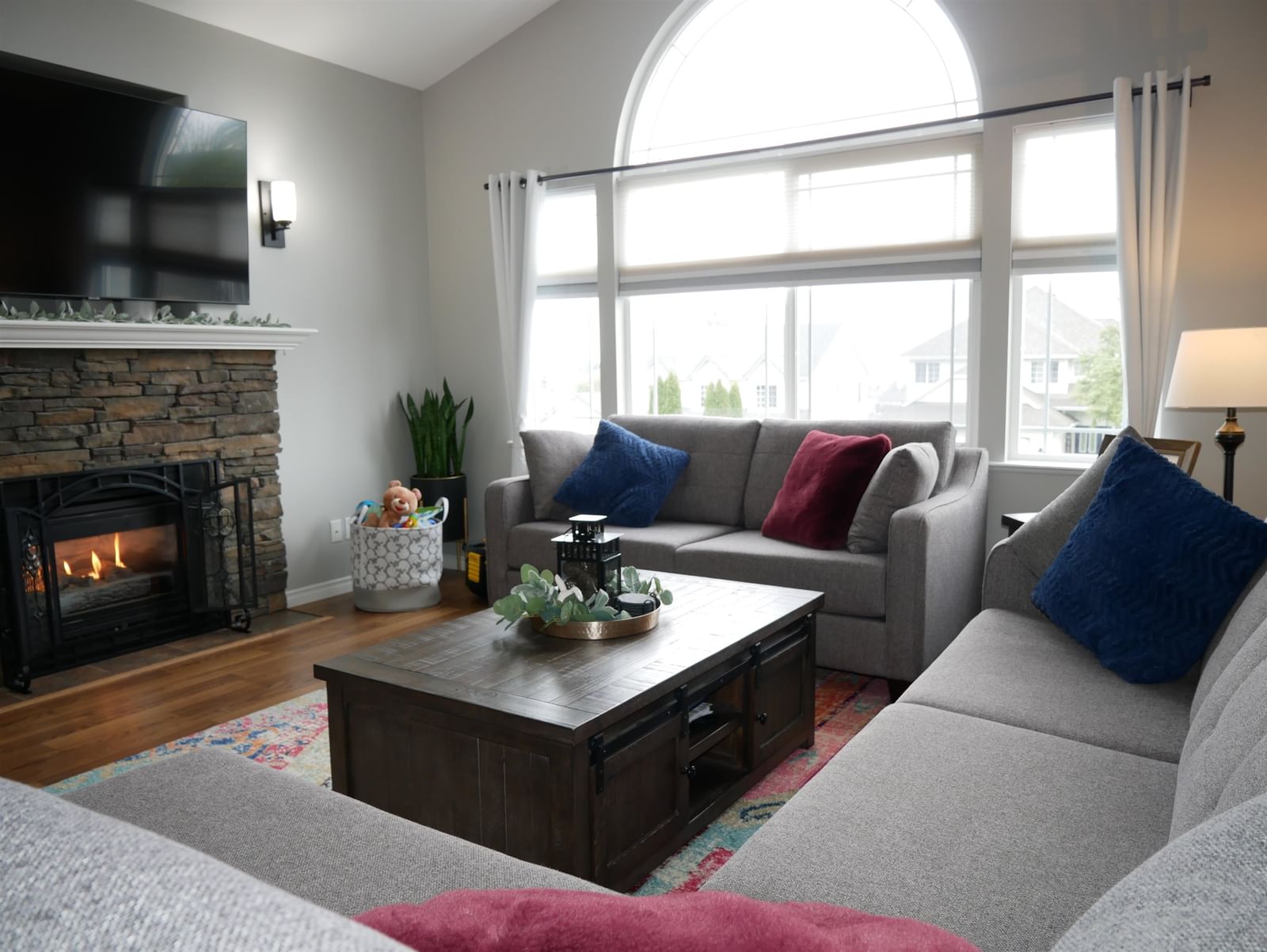 Listing Image 5