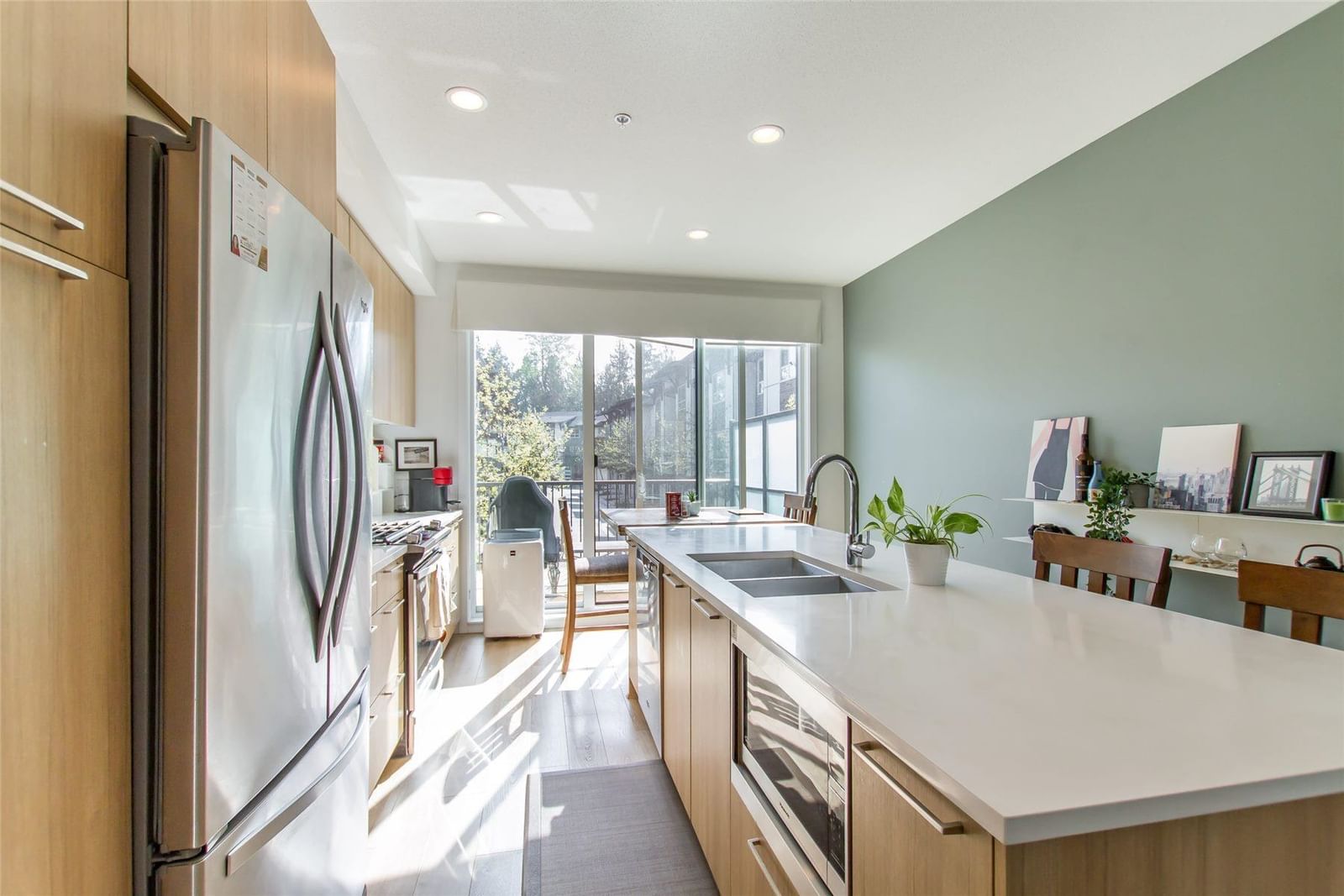 Listing Image 10