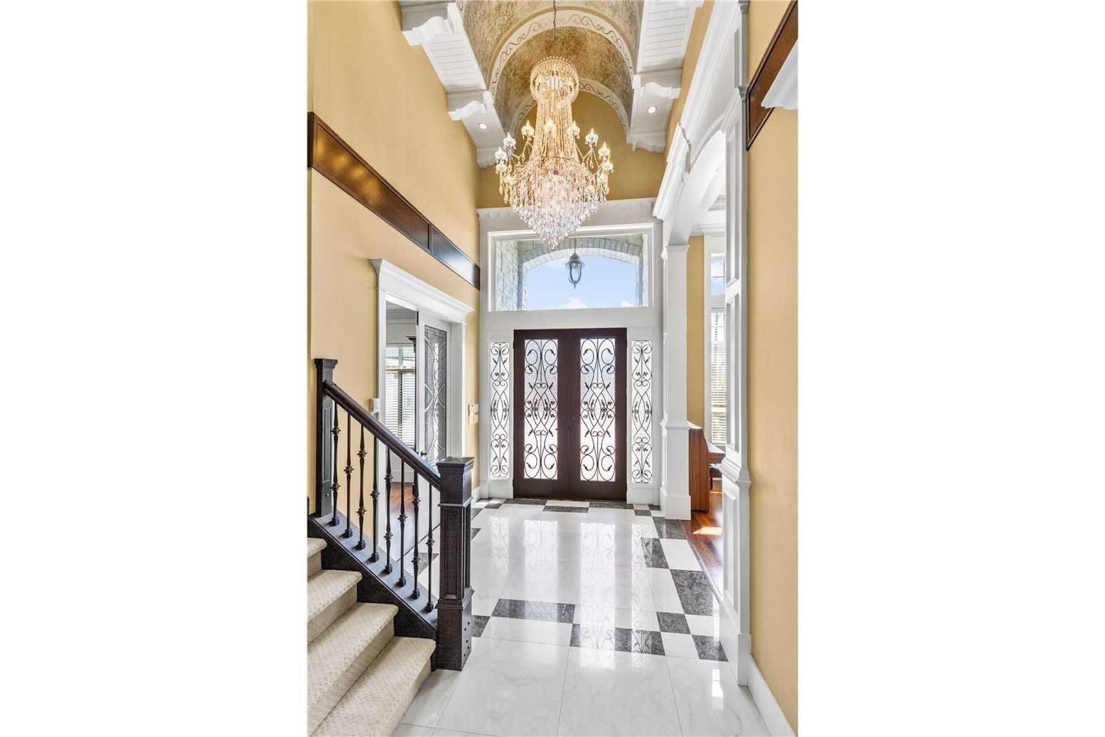 Listing Image 19