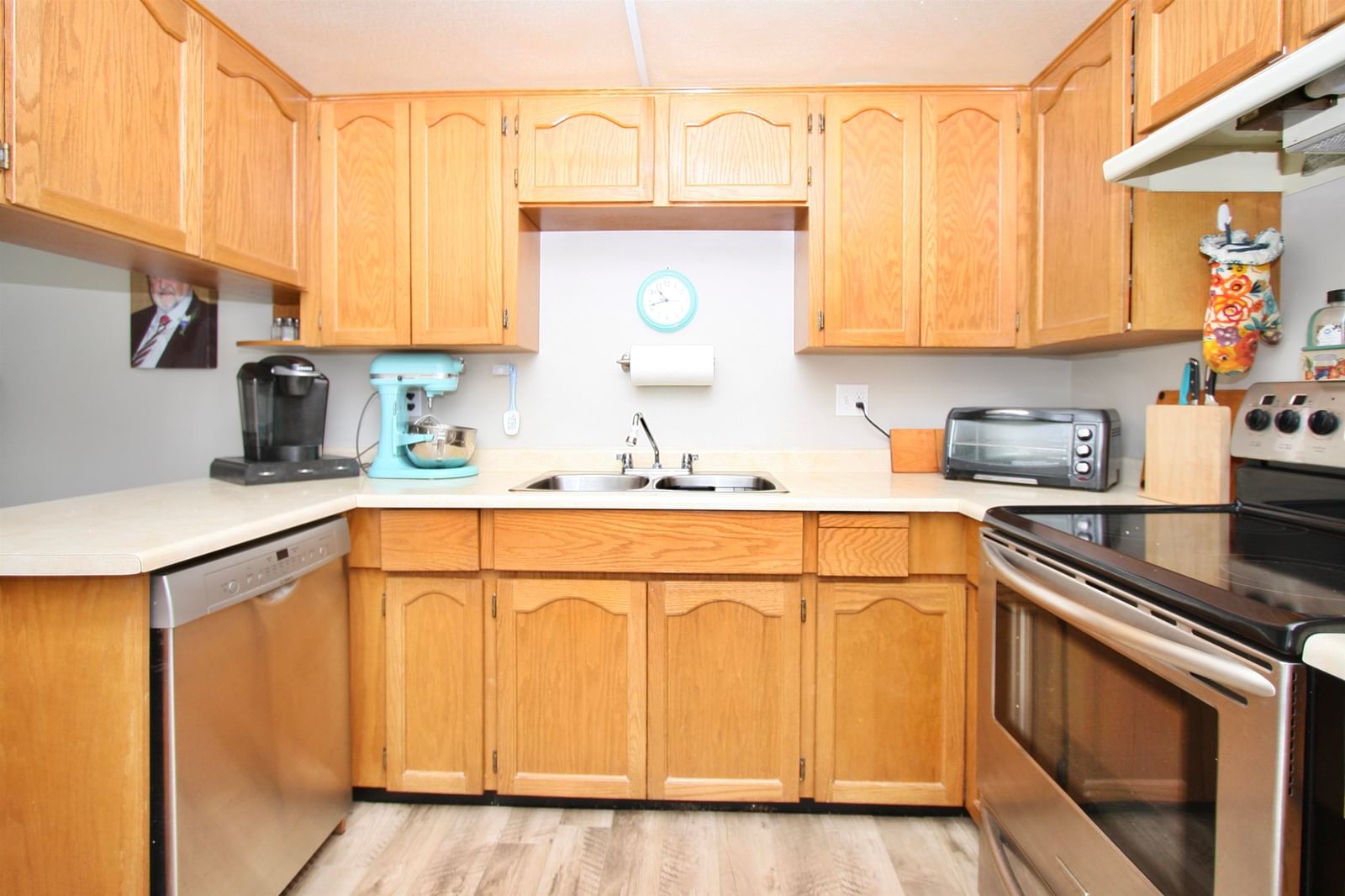 Listing Image 9