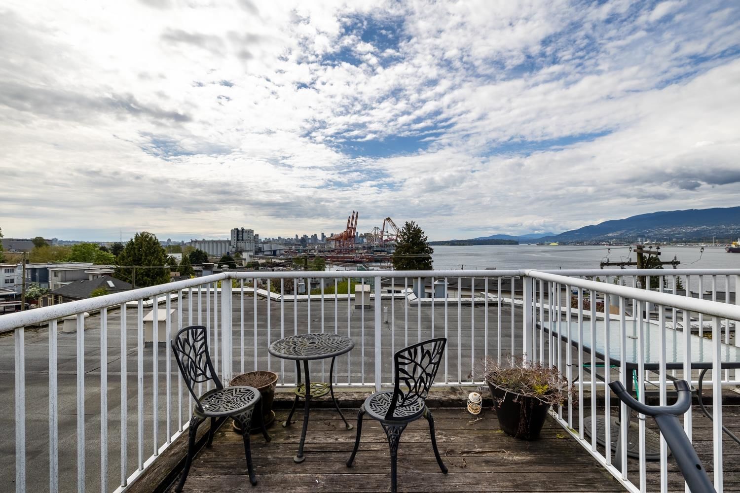 Listing Image 20