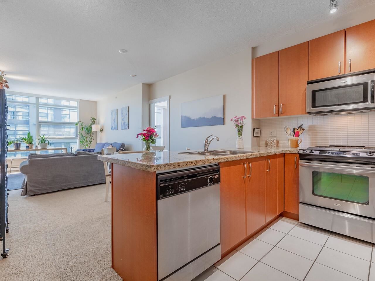 Listing Image 13