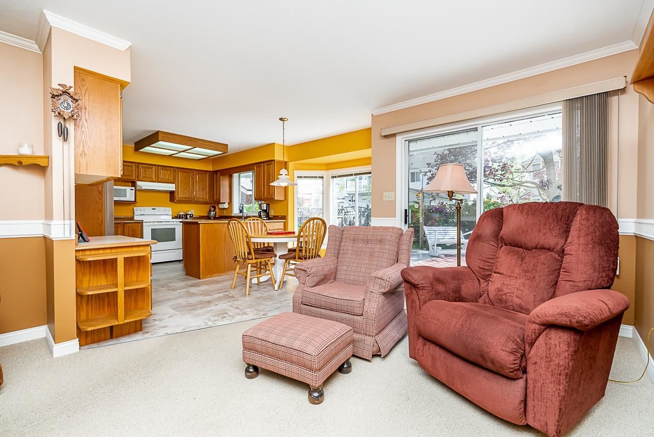 Listing Image 11