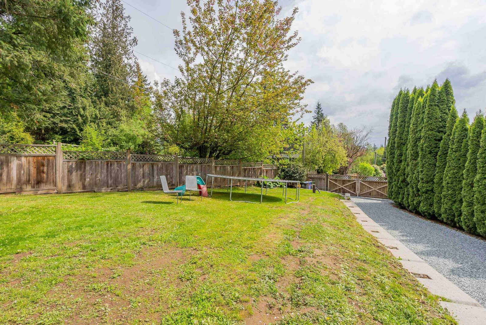 Listing Image 22