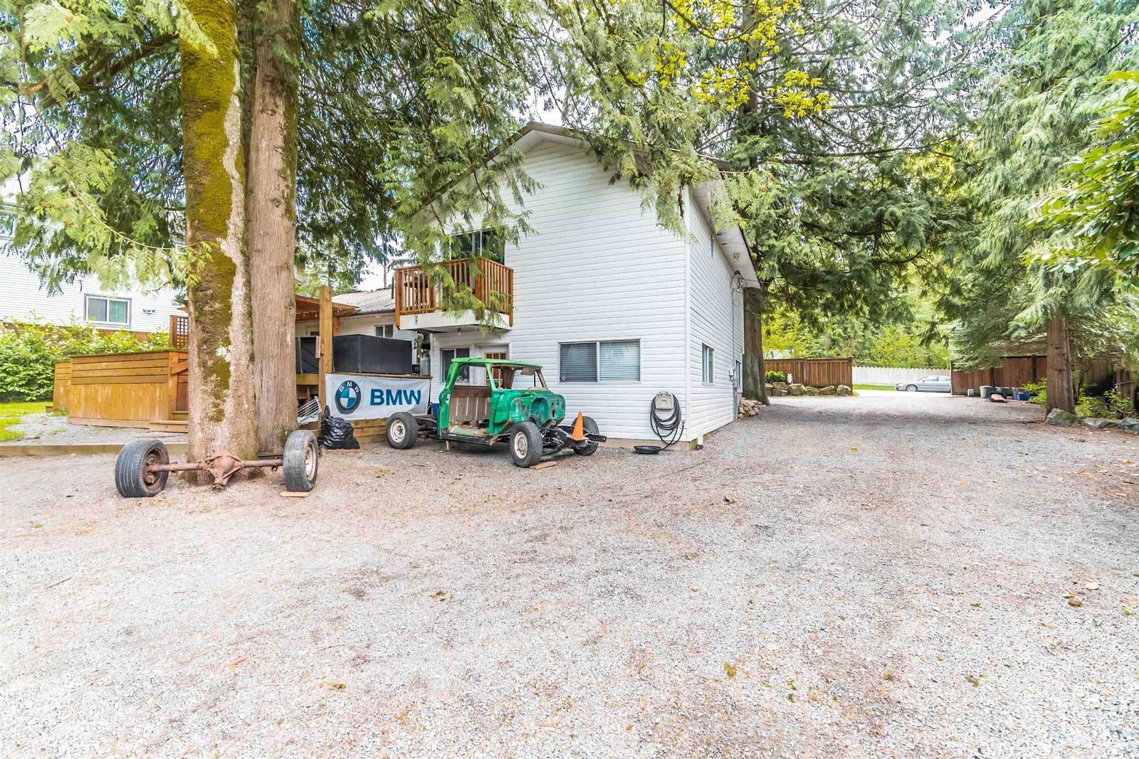 Listing Image 11