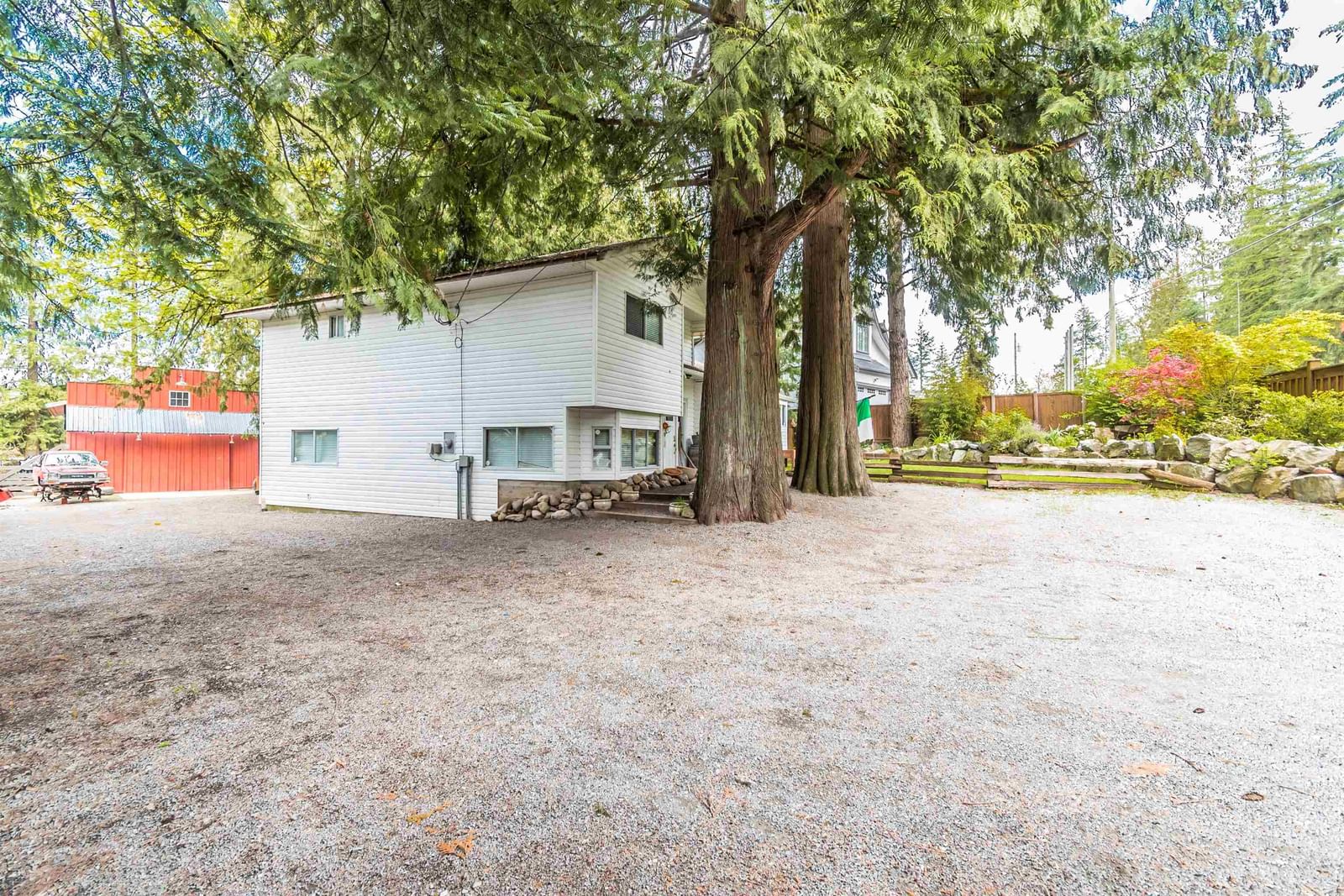 Listing Image 12