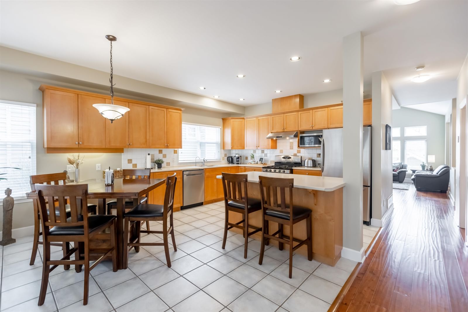 Listing Image 13