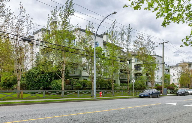304 - 20110 Michaud Crescent