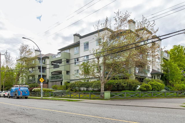 304 - 20110 Michaud Crescent