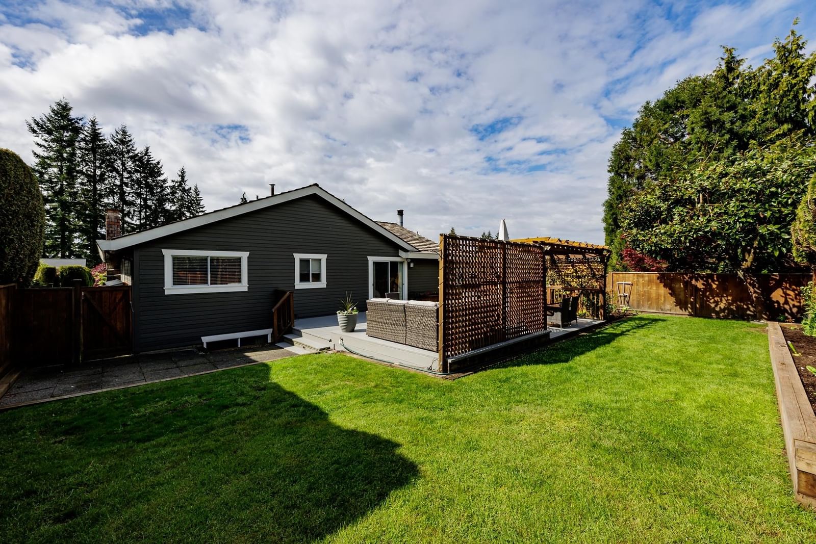 Listing Image 24