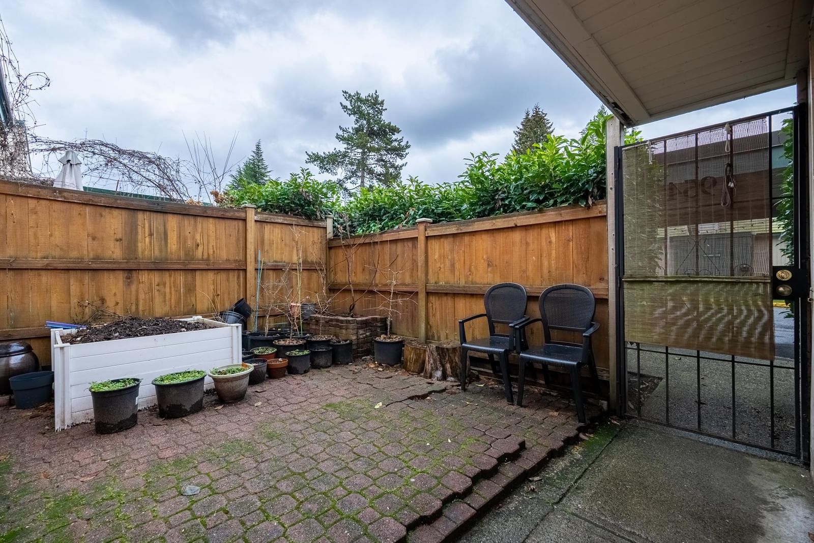 Listing Image 5