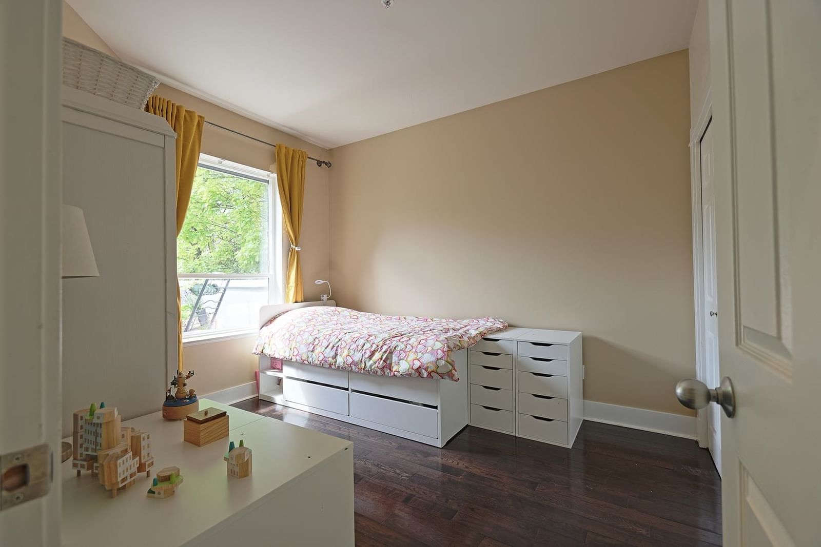 Listing Image 15