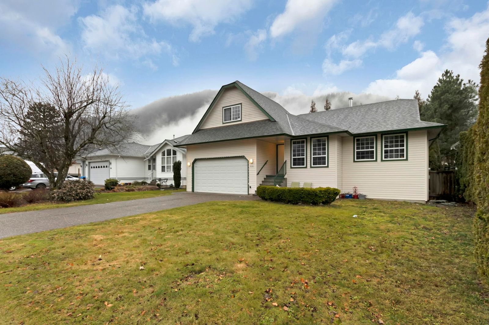 Listing Image 3
