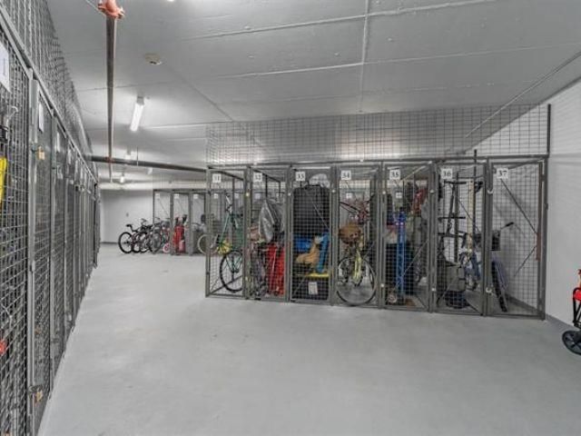 Listing Image 34