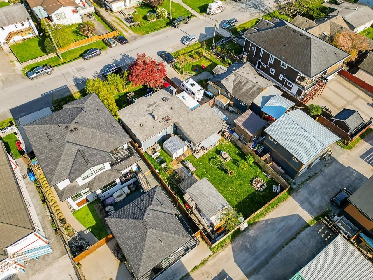 Listing Image 11