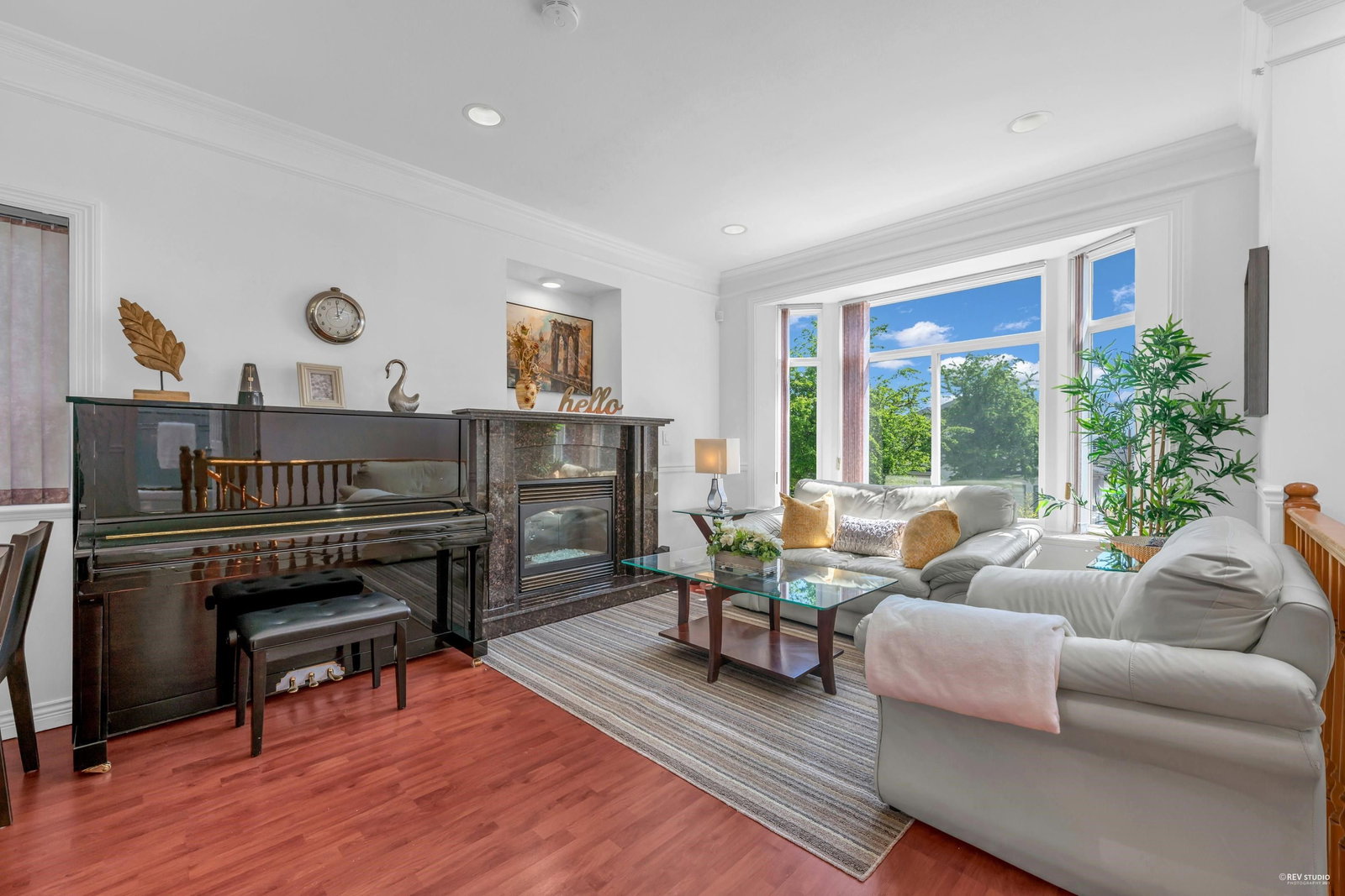 Listing Image 10