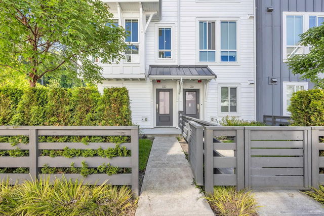22 - 4638 Orca Way