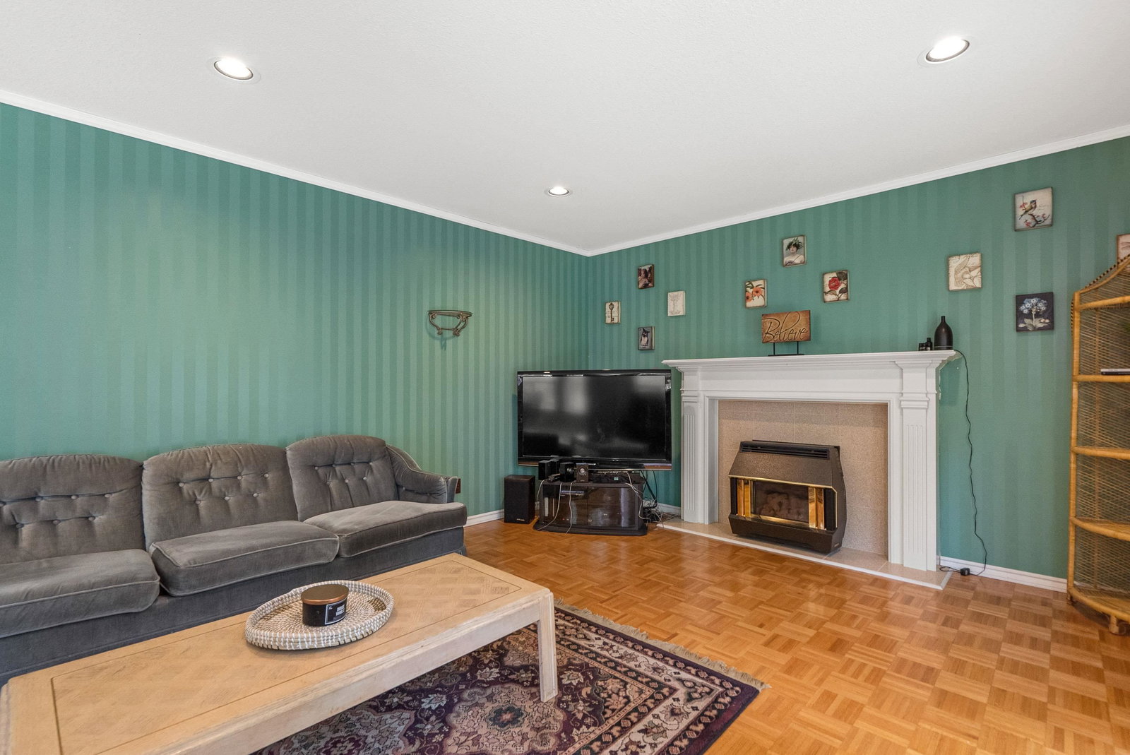 Listing Image 14