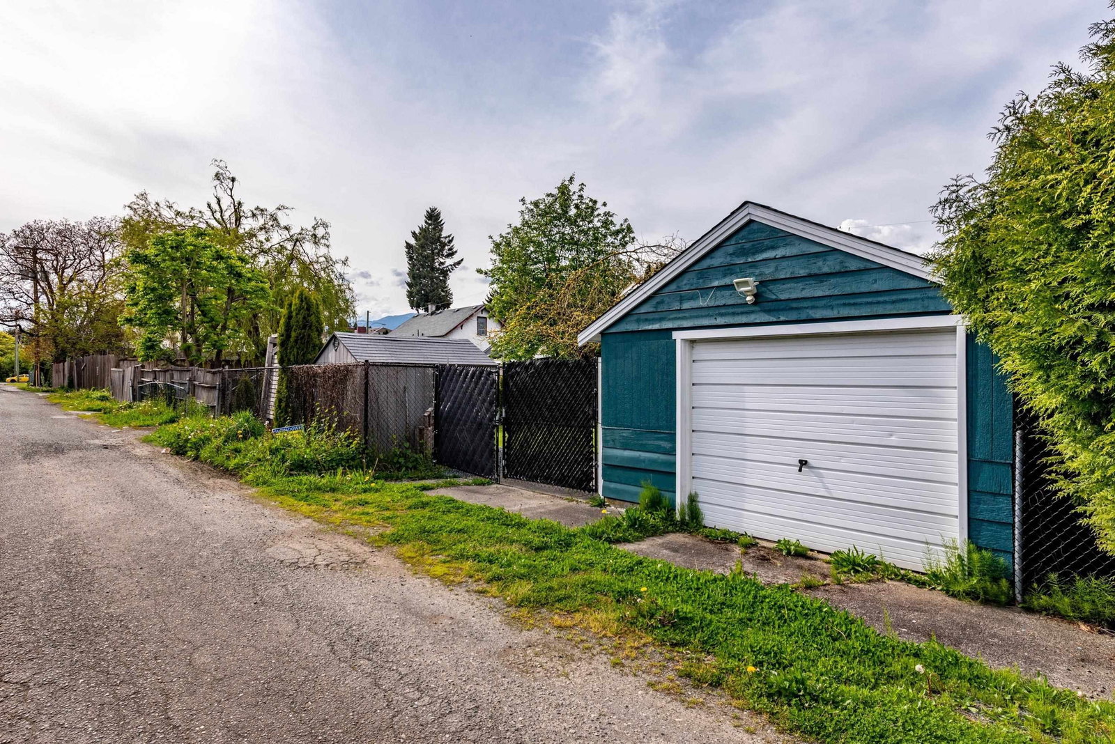 Listing Image 32