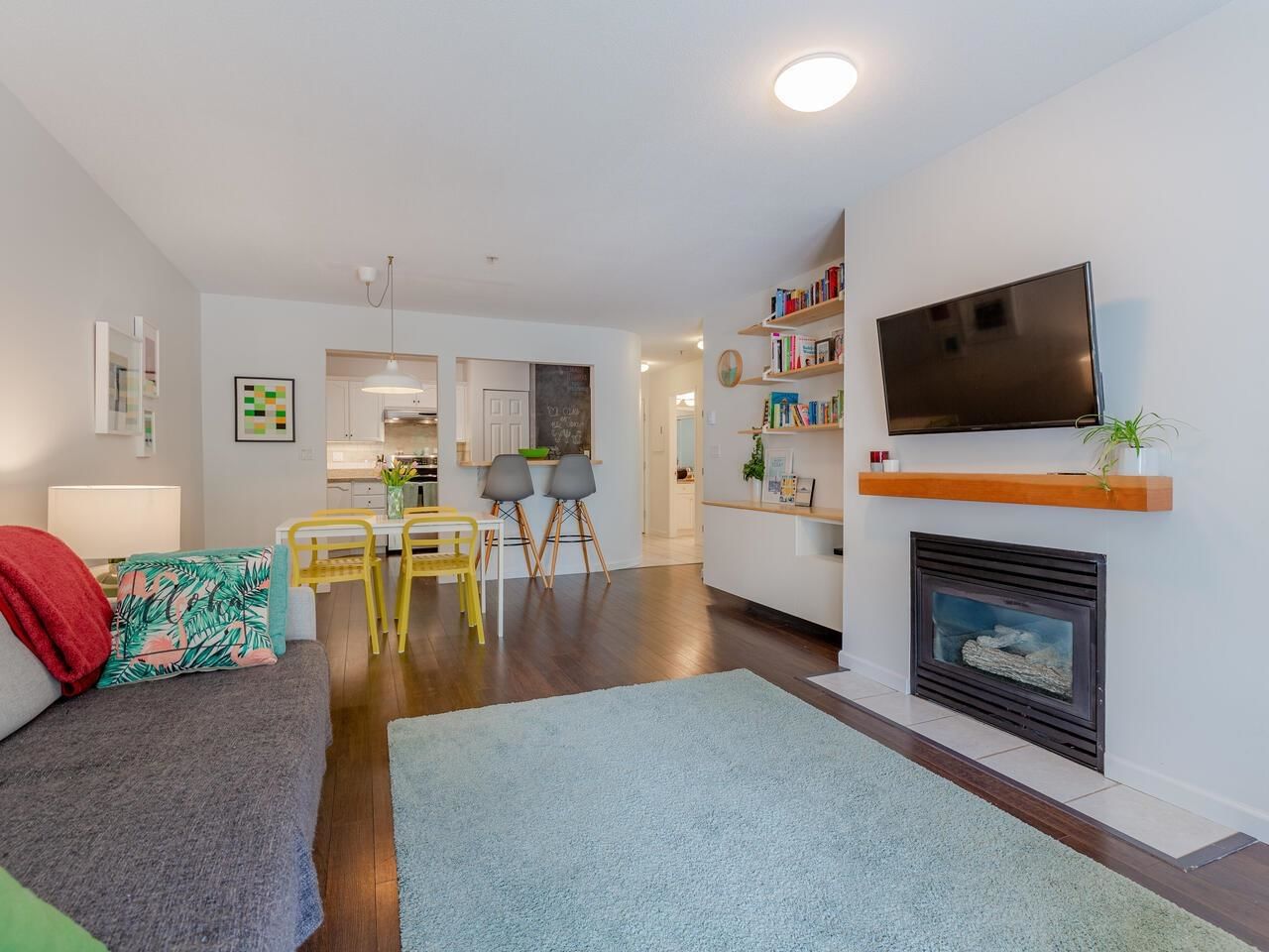 Listing Image 8