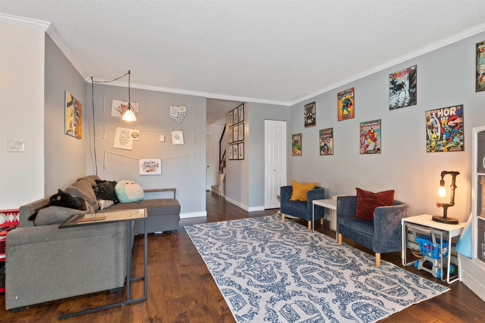 Listing Image 10