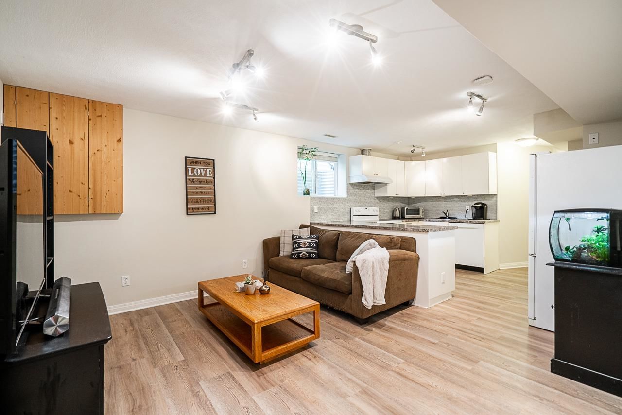 Listing Image 21