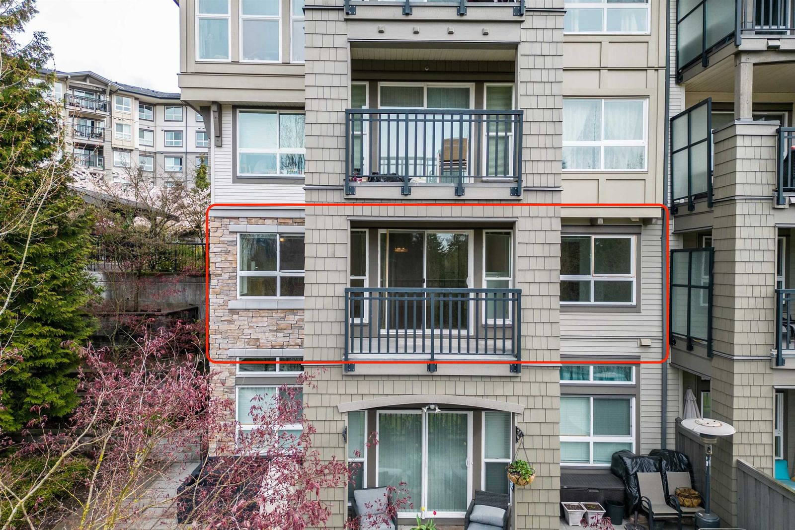 Listing Image 5