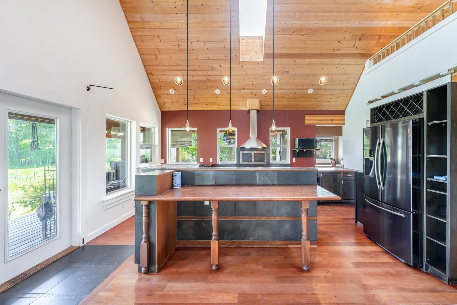 Listing Image 9