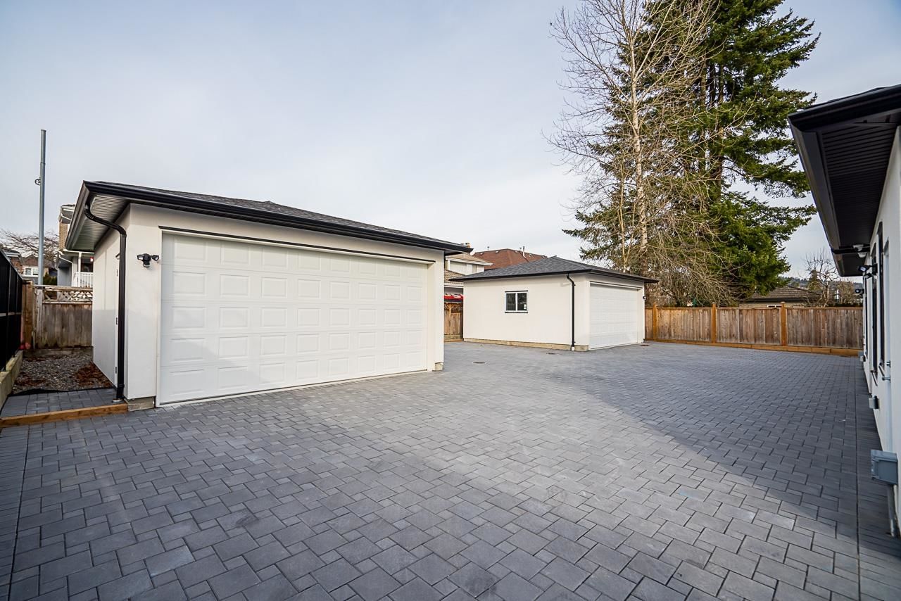 Listing Image 20