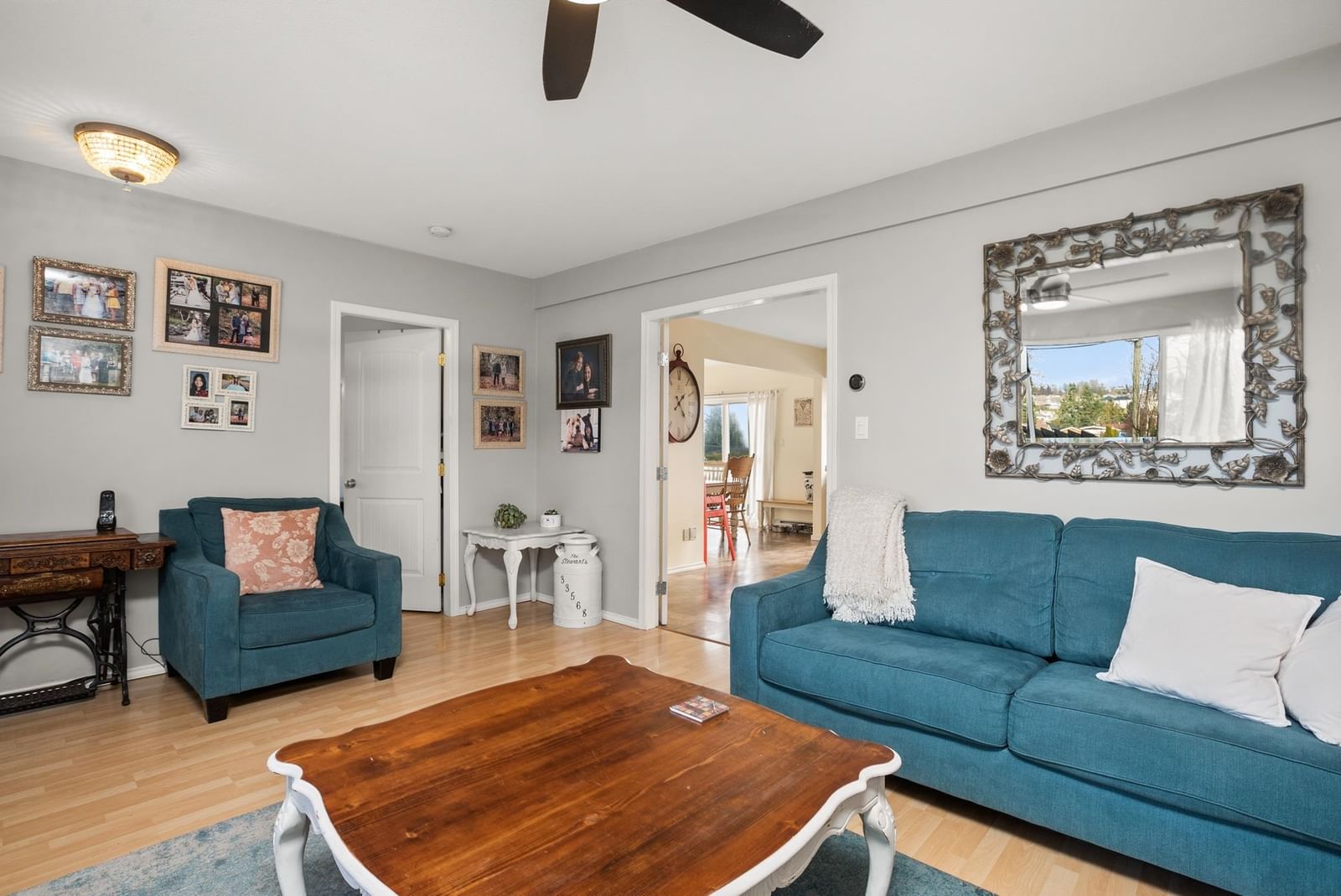 Listing Image 9