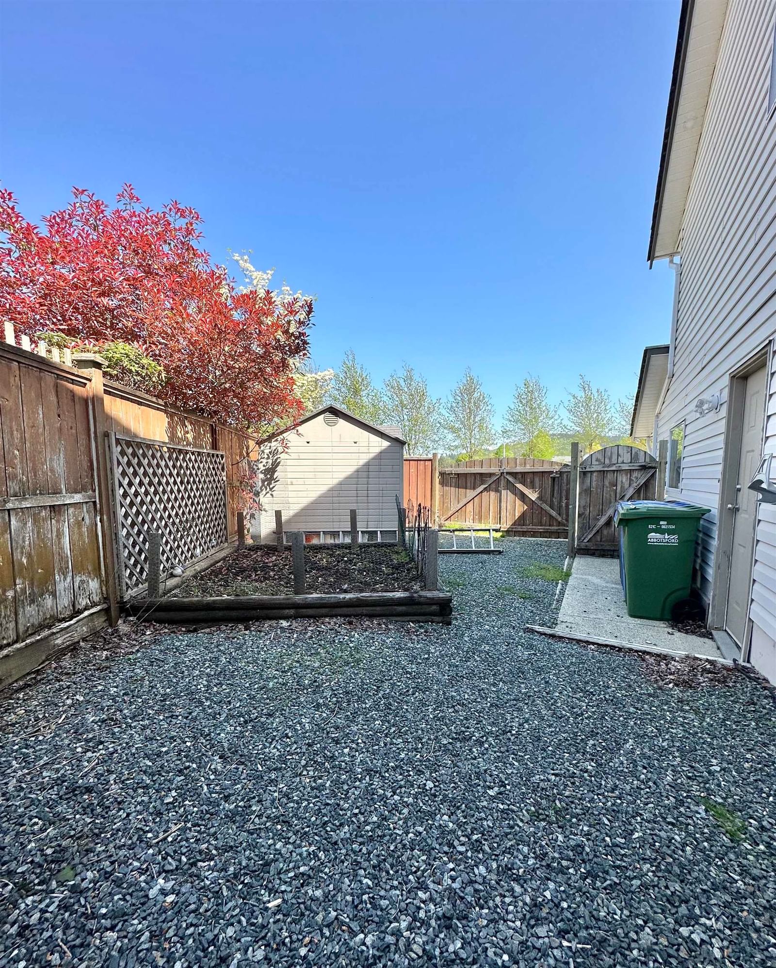 Listing Image 12