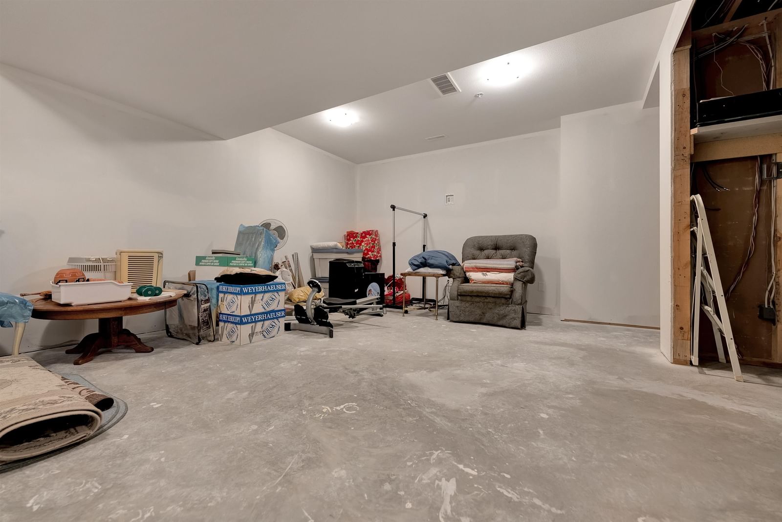 Listing Image 25