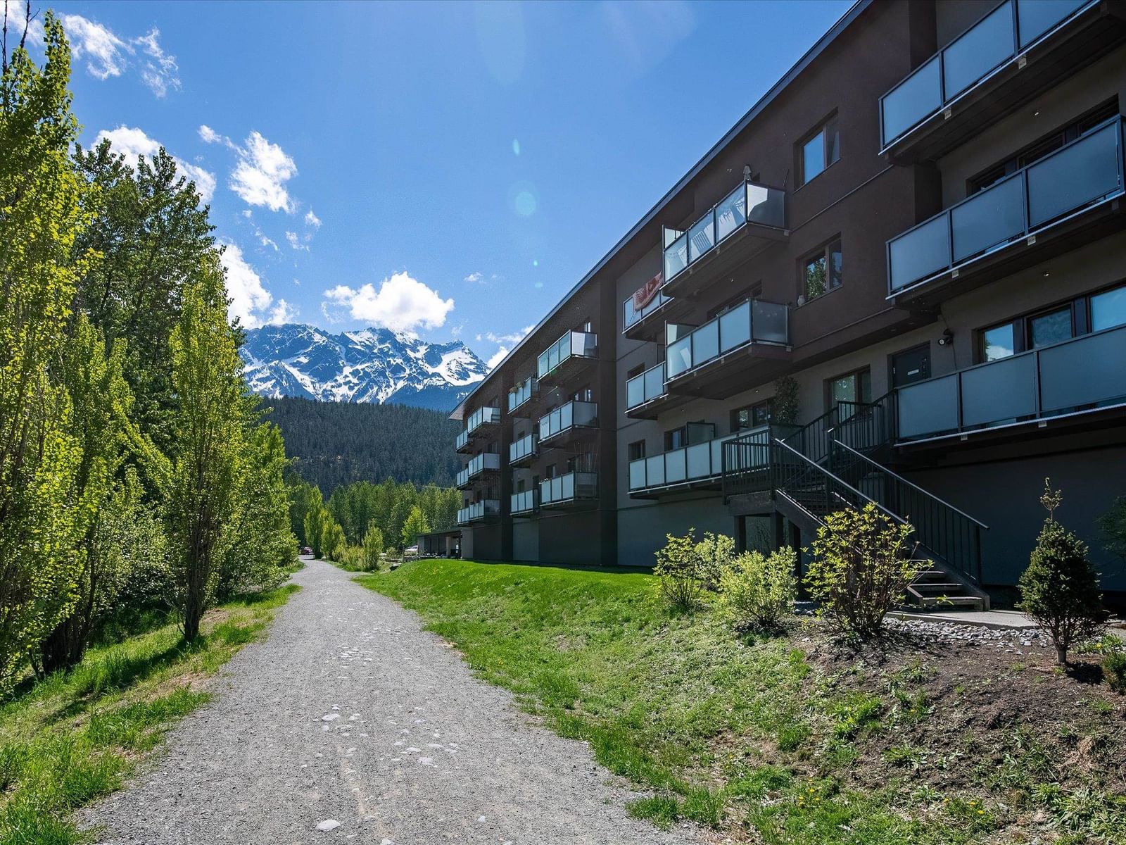 Listing Image 23