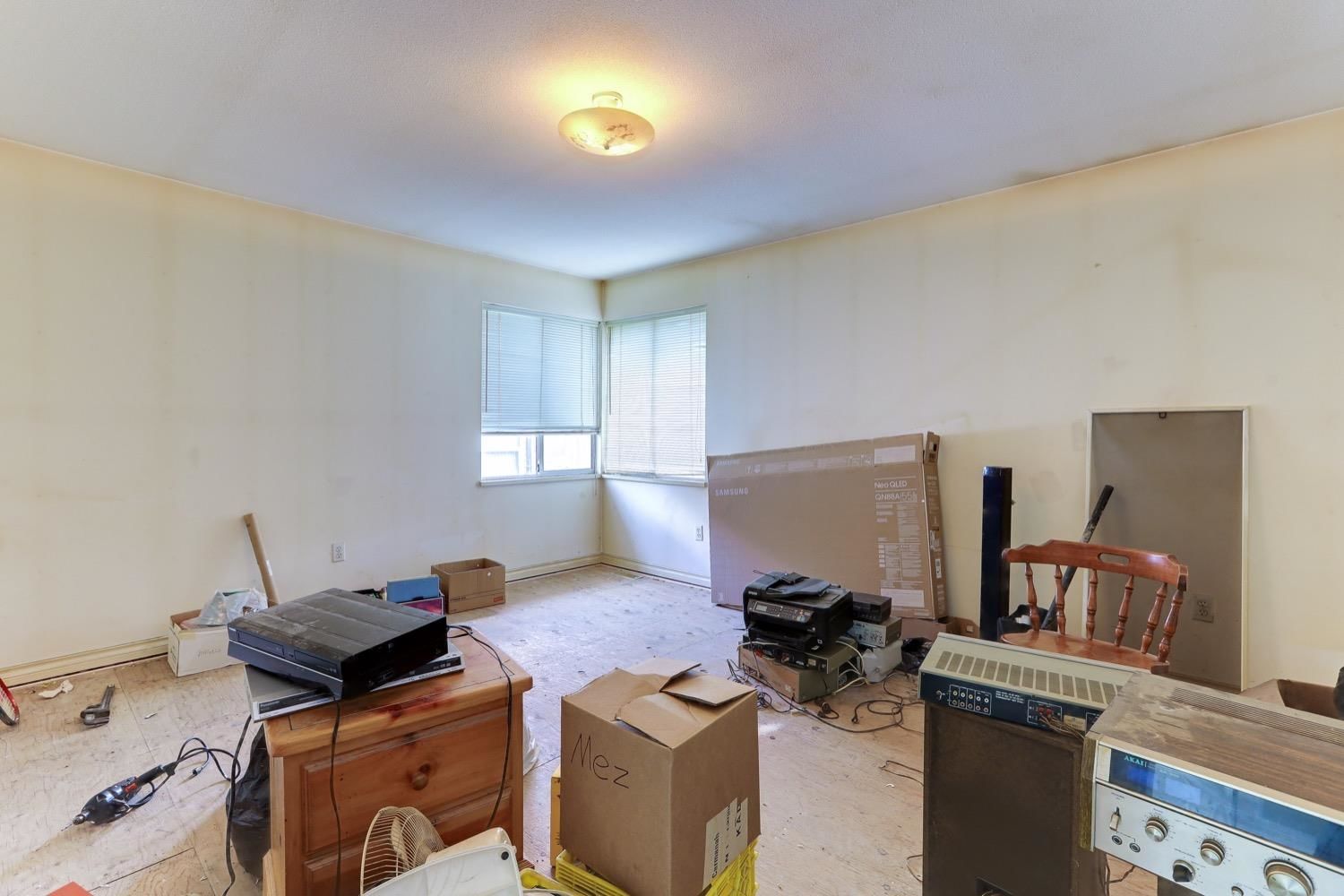 Listing Image 27