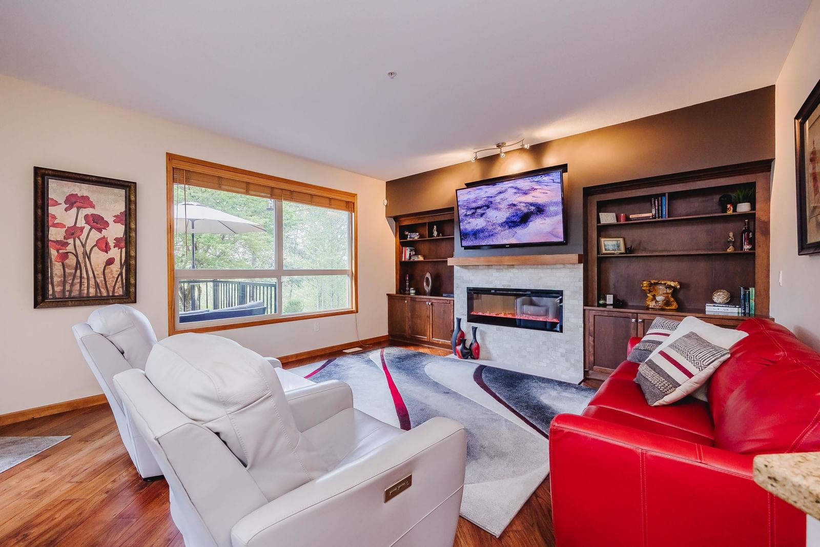 Listing Image 9