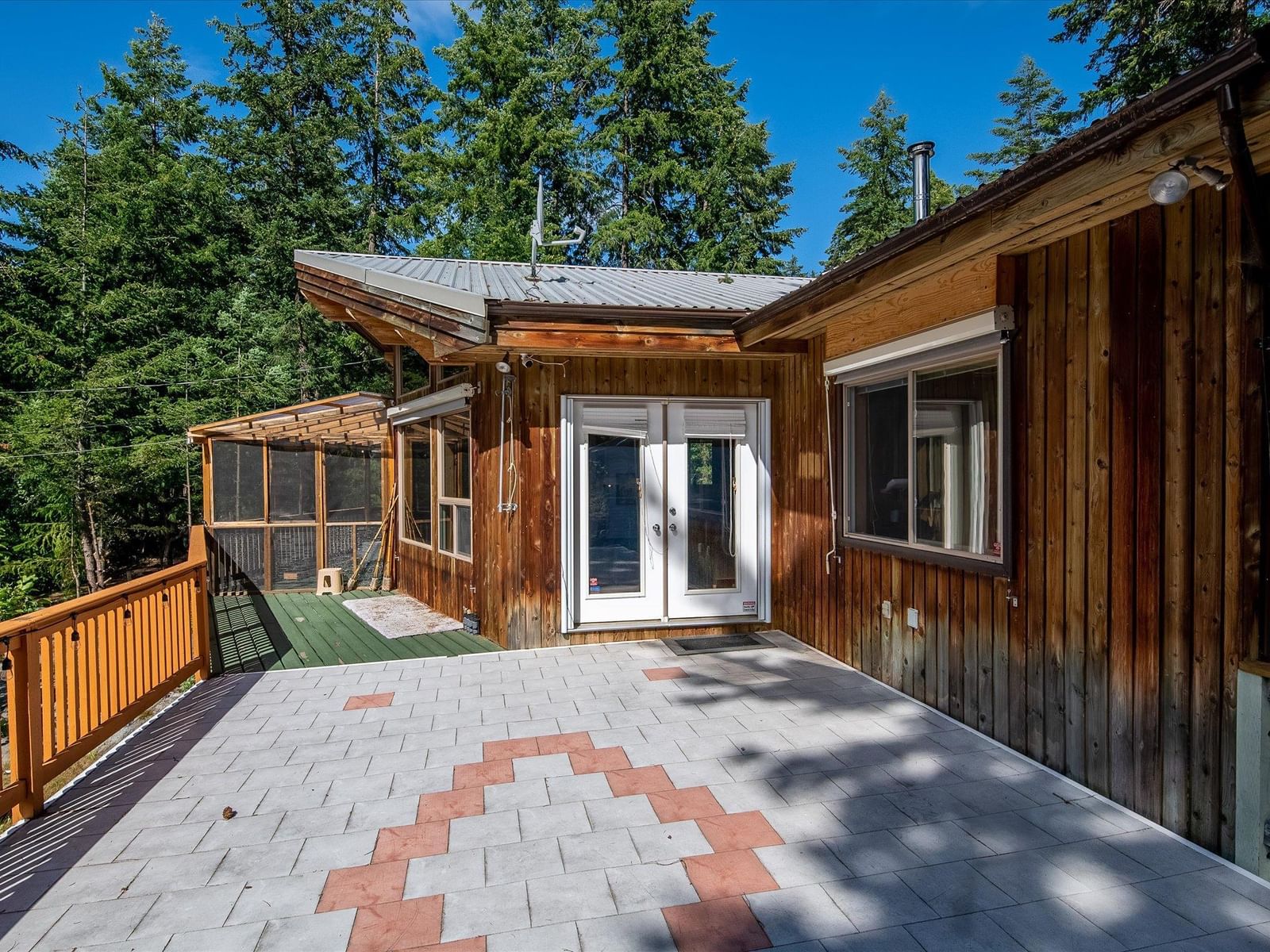 Listing Image 12