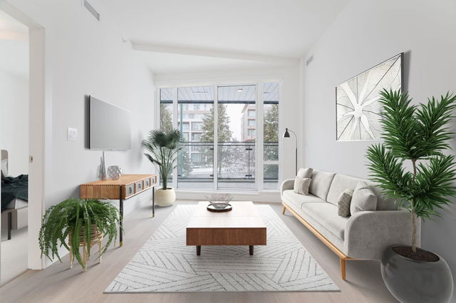 204 - 7638 Cambie Street