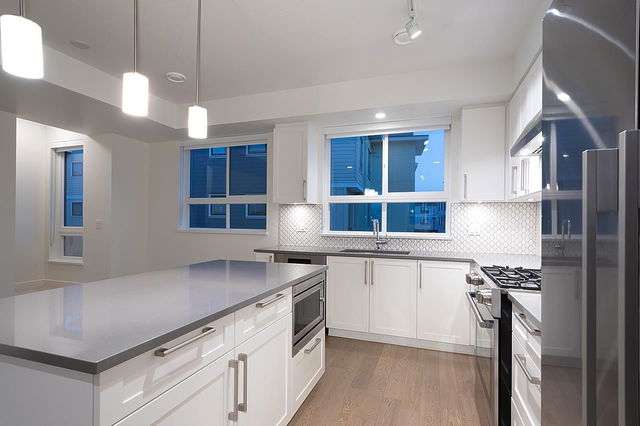36 - 10233 River Drive