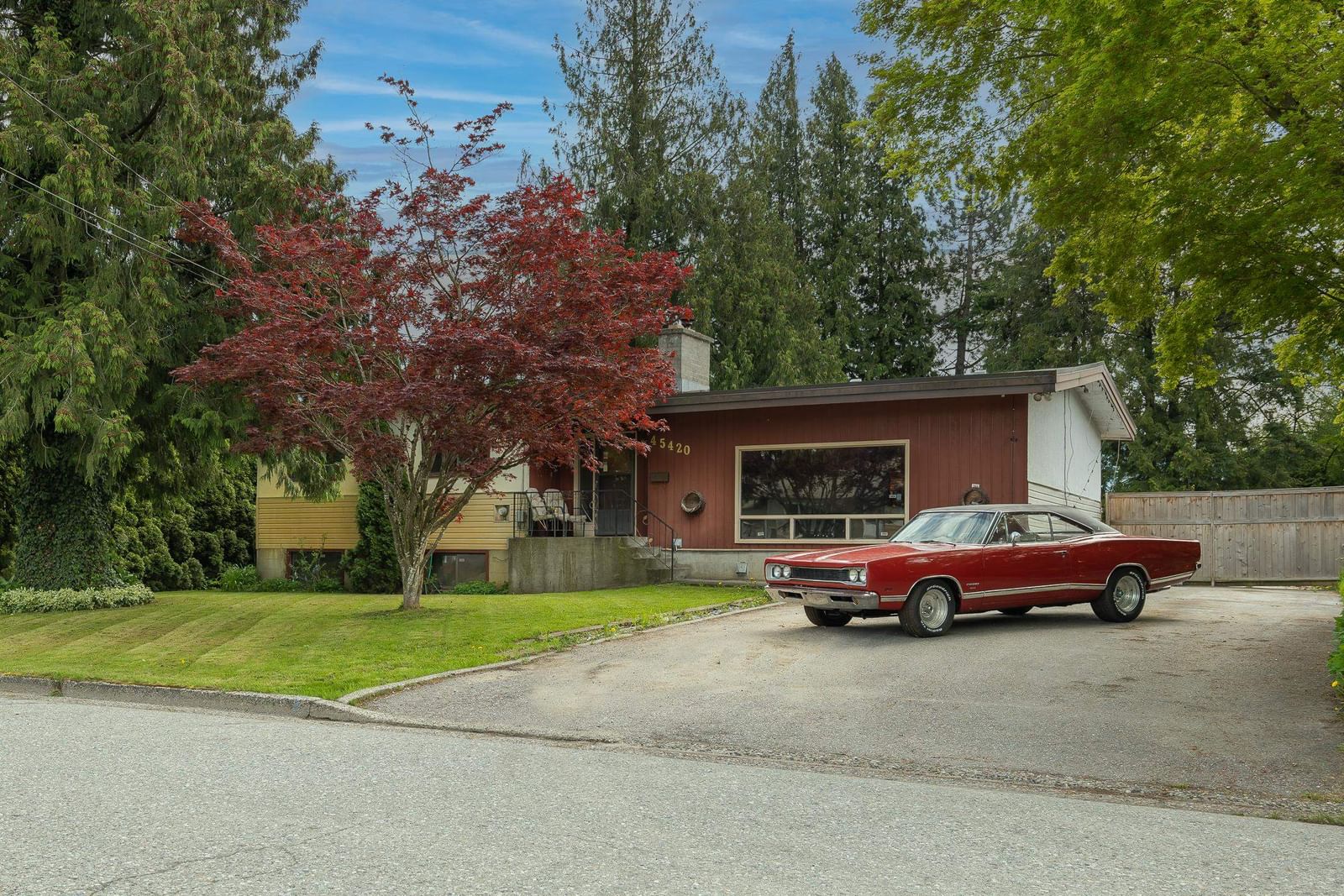 Listing Image 1