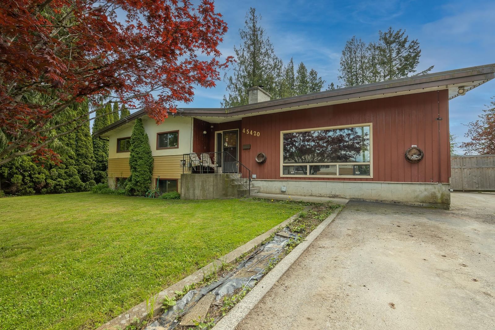 Listing photo 3