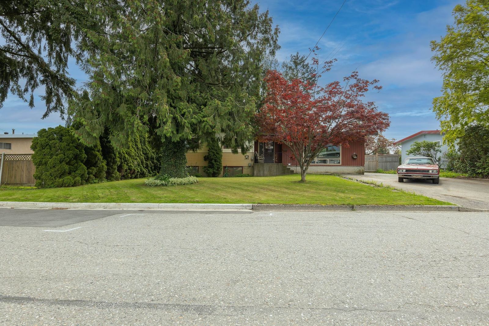 Listing Image 6