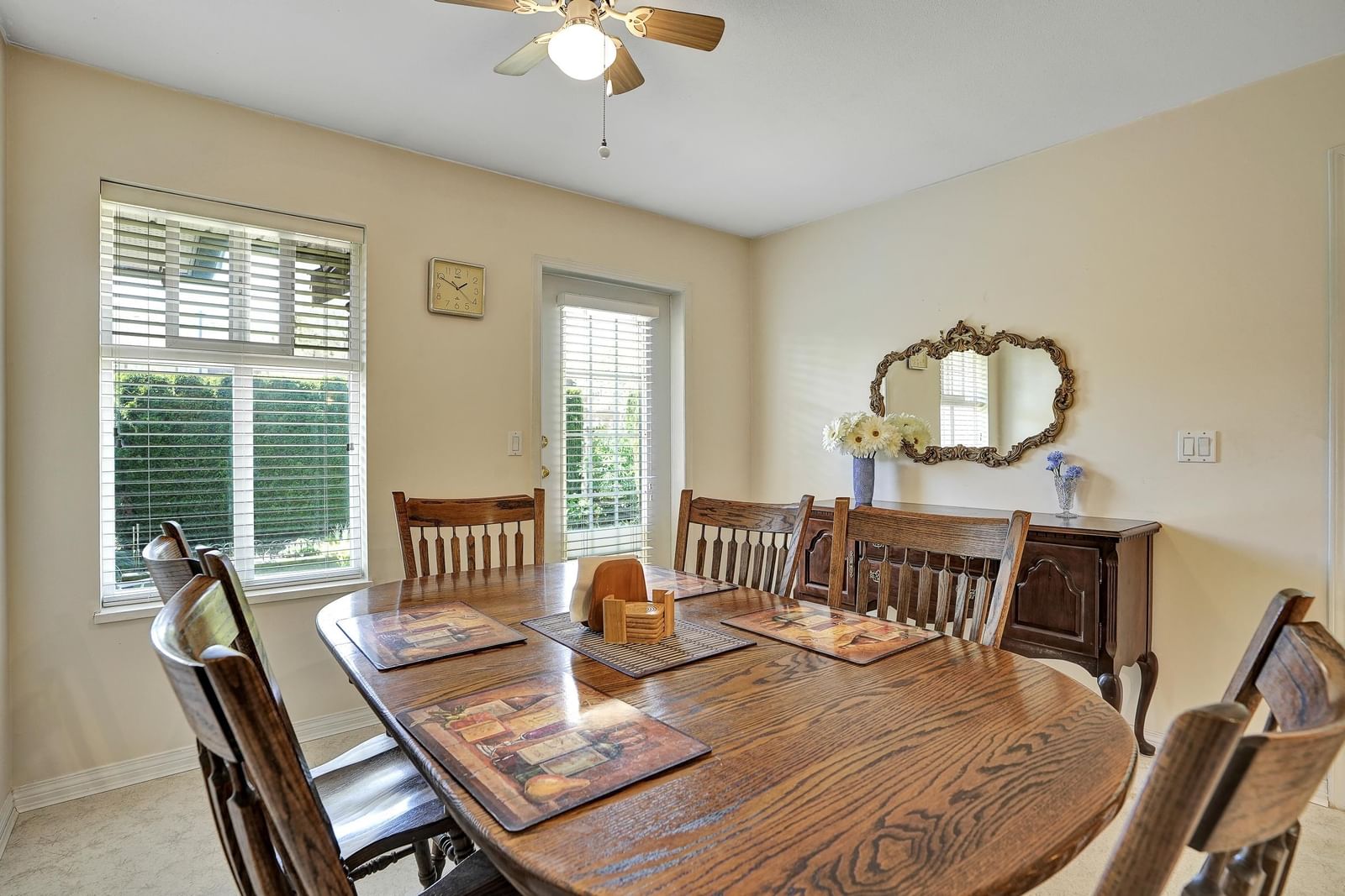 Listing Image 19